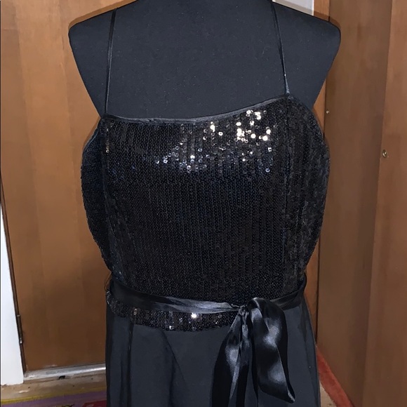 Masquerade Dresses & Skirts - Thin-strap Black sequin cocktail dress that ties!